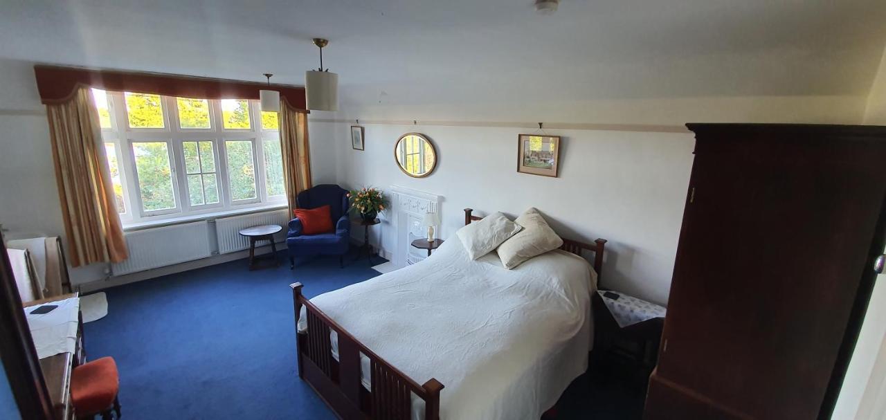 Inverloddon Bed And Breakfast, Wargrave Reading Kültér fotó